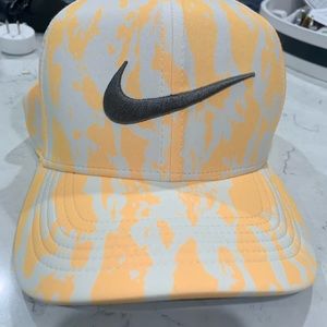 Nike golf hat